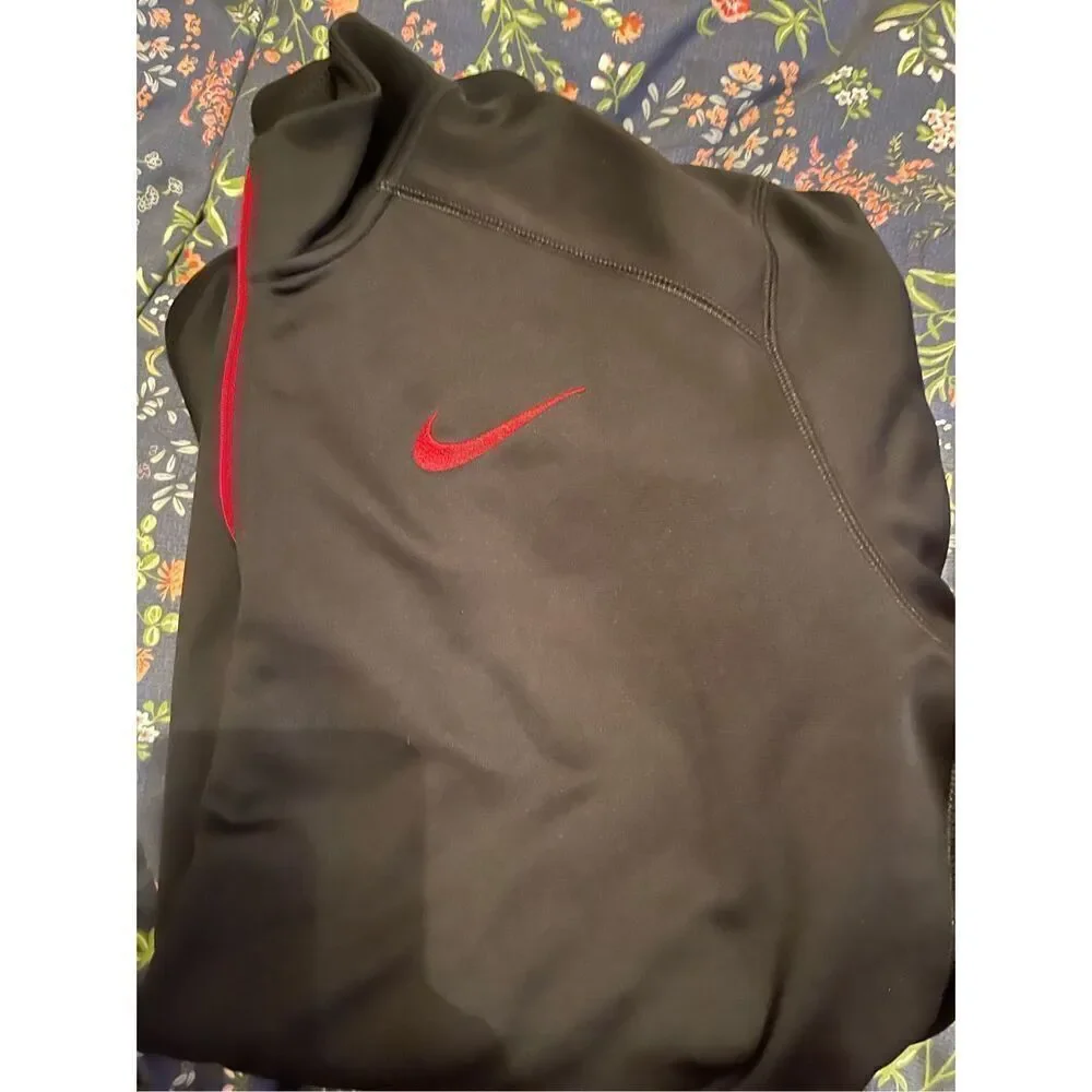 Nike therma fit